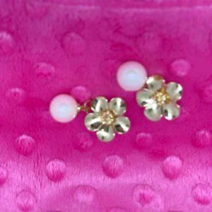 Hamilton Gold Polynesian-Hawaiian Style Earrings with Freshwater Pearl